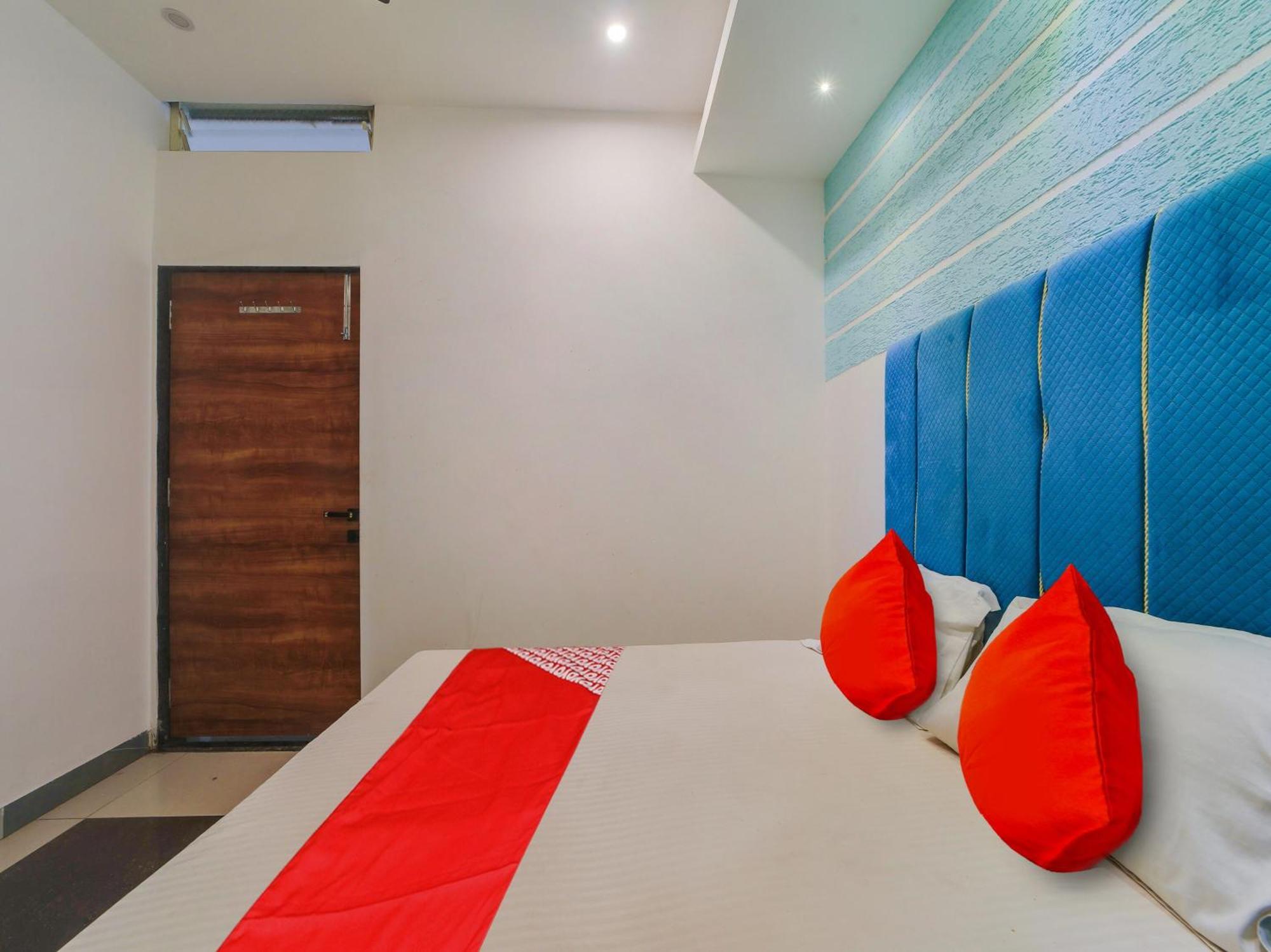 Hotel O Jagdamba Hotel Бопал Екстериор снимка